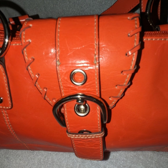 Wilson Leather orange leather triple section handbag . - Picture 5 of 11